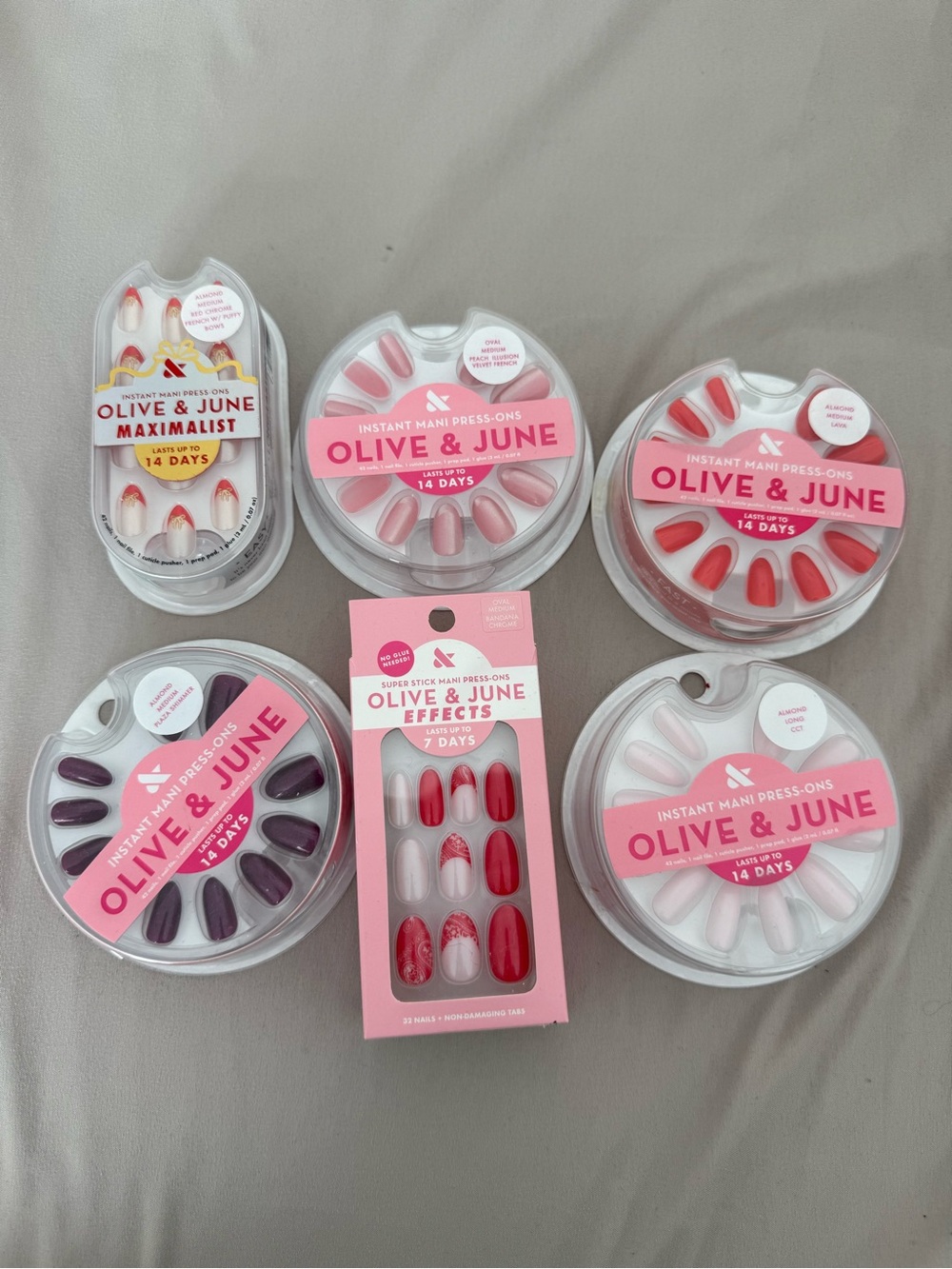 Olive & June nail bundle (6 SETS)